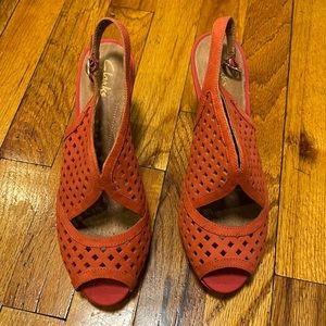 Clarks - coral Wessex Shay heel - size 7